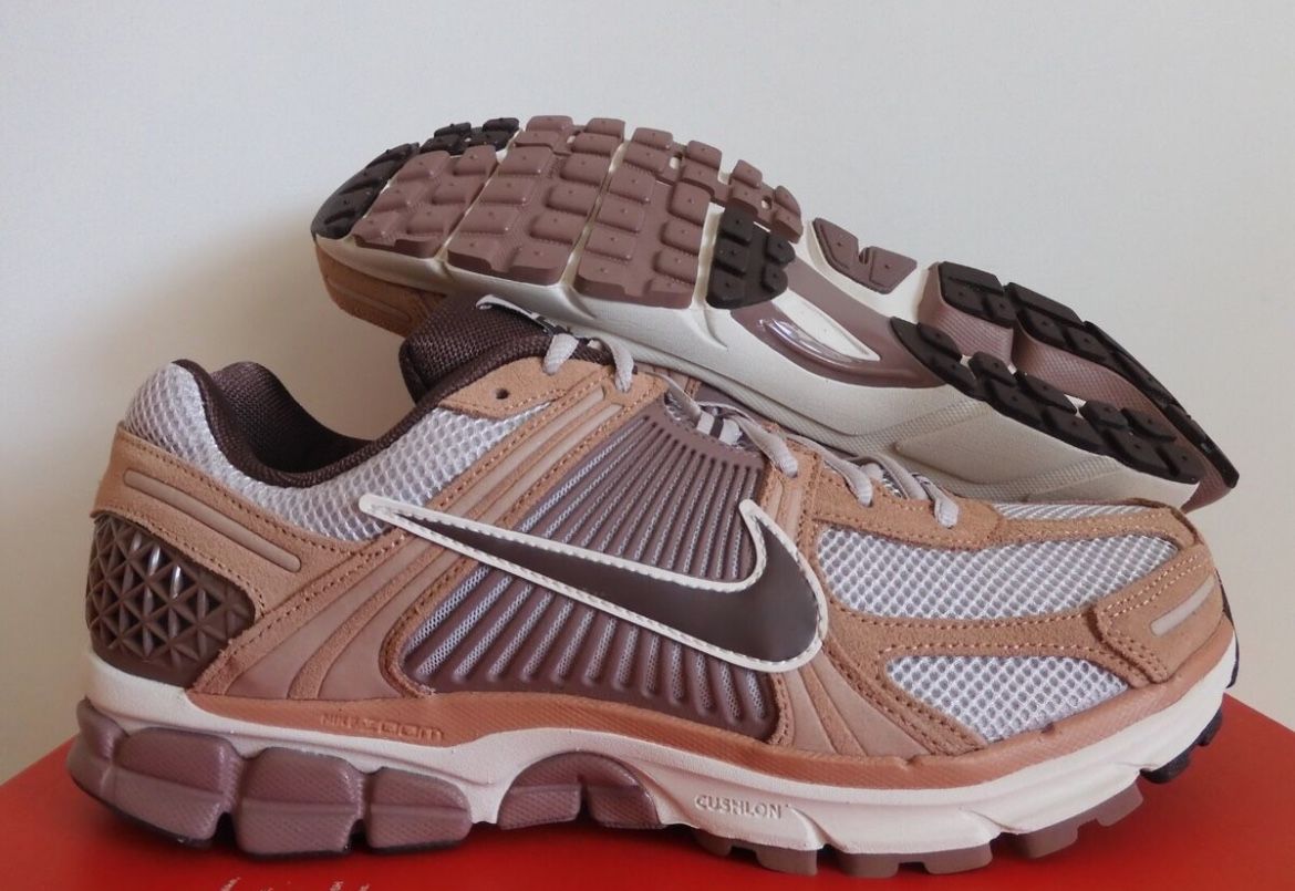 Nike Vomero Dusted Clay Men Size 9