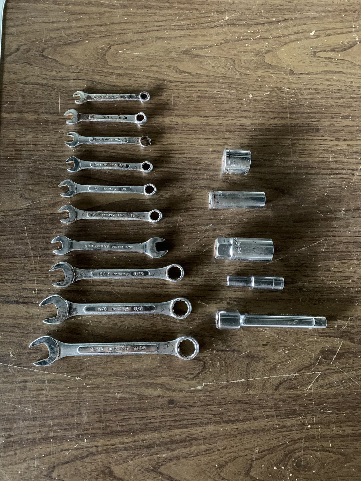 Preowned wrench and socket set
