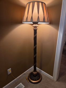 Ethan Allen Dante Vine Floor Lamp