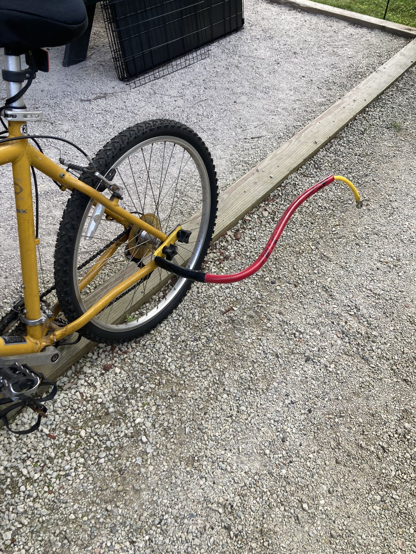 Dog Bike Tow Leash  (USA)
