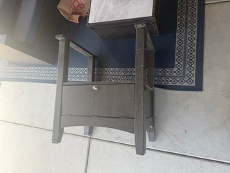 FREE Wood Table
