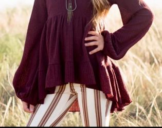 Joyfolie Laila BOHO Top in Plum Size 7