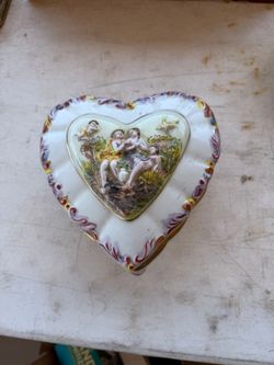 Vintage Capodimonte Heart-Shaped Hand-Painted Jewelry Box, French Porcelain Provincial