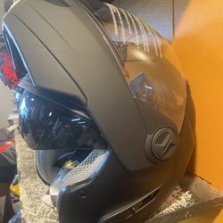 New Flip Up Dot Motorcycle Helmet $140