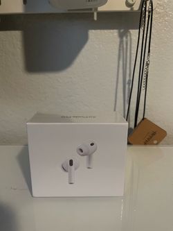 Apple AirPods Pro 3 in Box