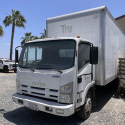 2009 Isuzu box truck 