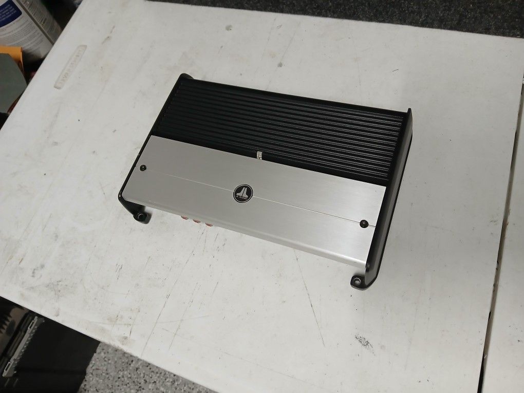JL Audio XD700/5 Amplifier 5 Channel 