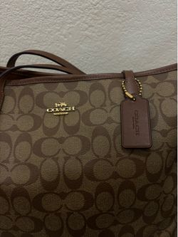 COACH PURSE / TOTE