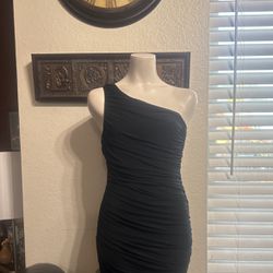 Dress Size Médium Color Black