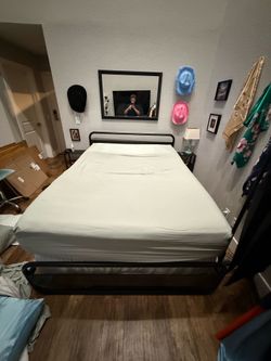 2 Queen Mattresses