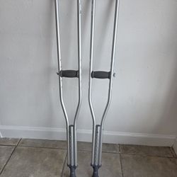Crutches 