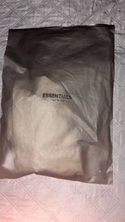 ESSENTIALS  Tee