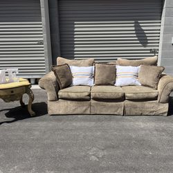 🤯CRAZY DEAL 🥳BEAUTIFUL & FLUFFY LARGE SOFA 🌟DELIVERY AVAILABLE 🚚