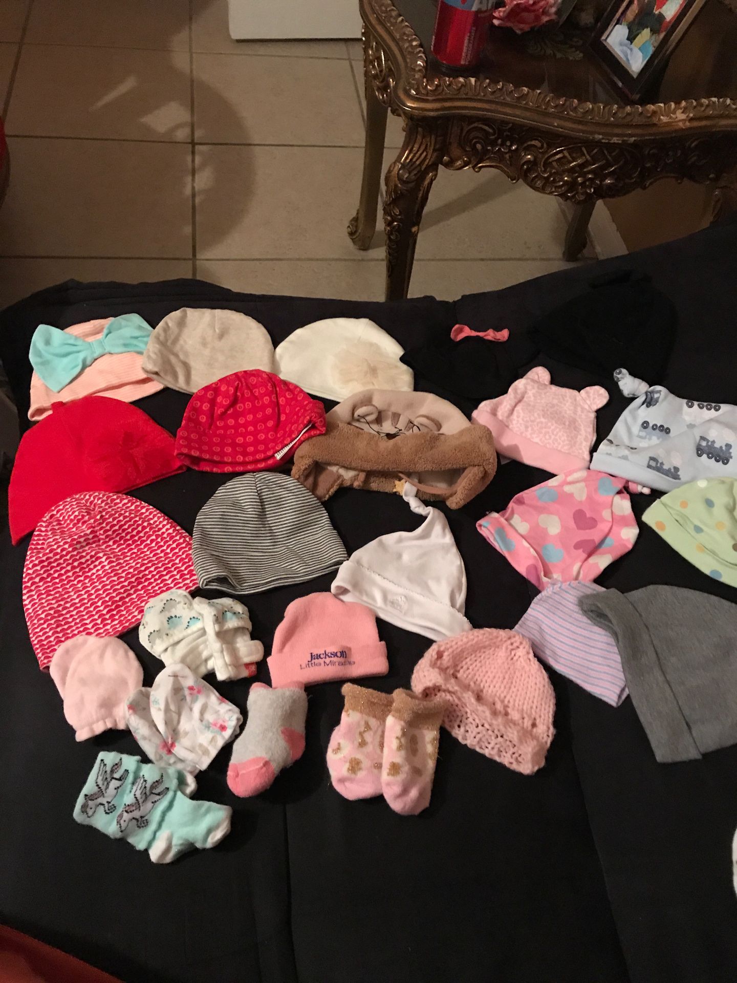 33 new born onesies short and long sleeve 19 hats 3 socks