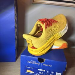 Brooks Ghost 17  Winnie the Pooh🍯 RunDisney Springtime Surprise 