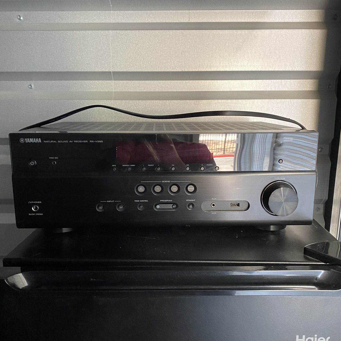 YAMAHA Receiver RX-V385 5.1-Channel 4K Ultra HD AV Receiver with Bluetooth