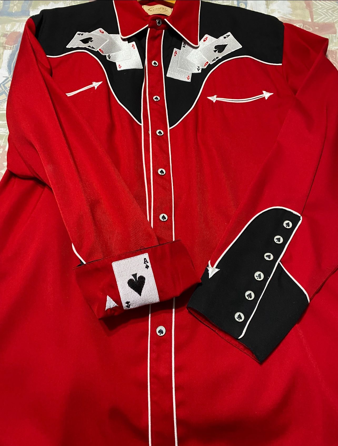 Western Men’s Shirt – Size L – Texas Hold’em Embroidery – New 🎲