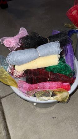 Deco Mesh 10” scraps