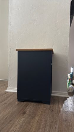 Night stand