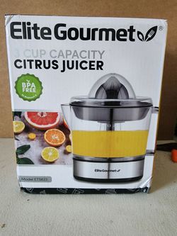Elite Gourmet ETS623 BPA-Free Electric Citrus Juicer  24oz, 3 Cup Capacity