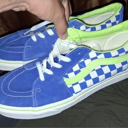 vans size 10.5 shoes 50 dollar each cada una