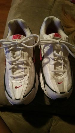 Womans nike size 8.5