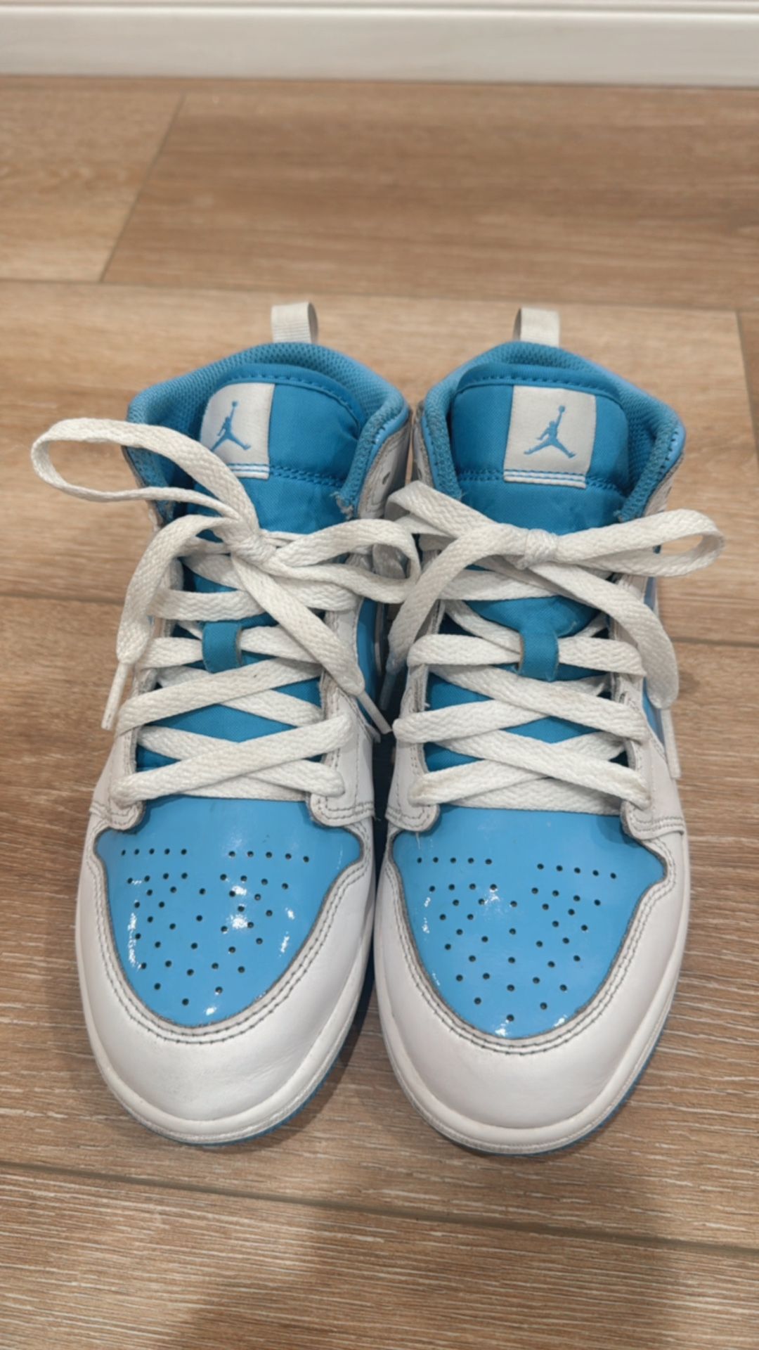Jordan AJ 1 Mid SE