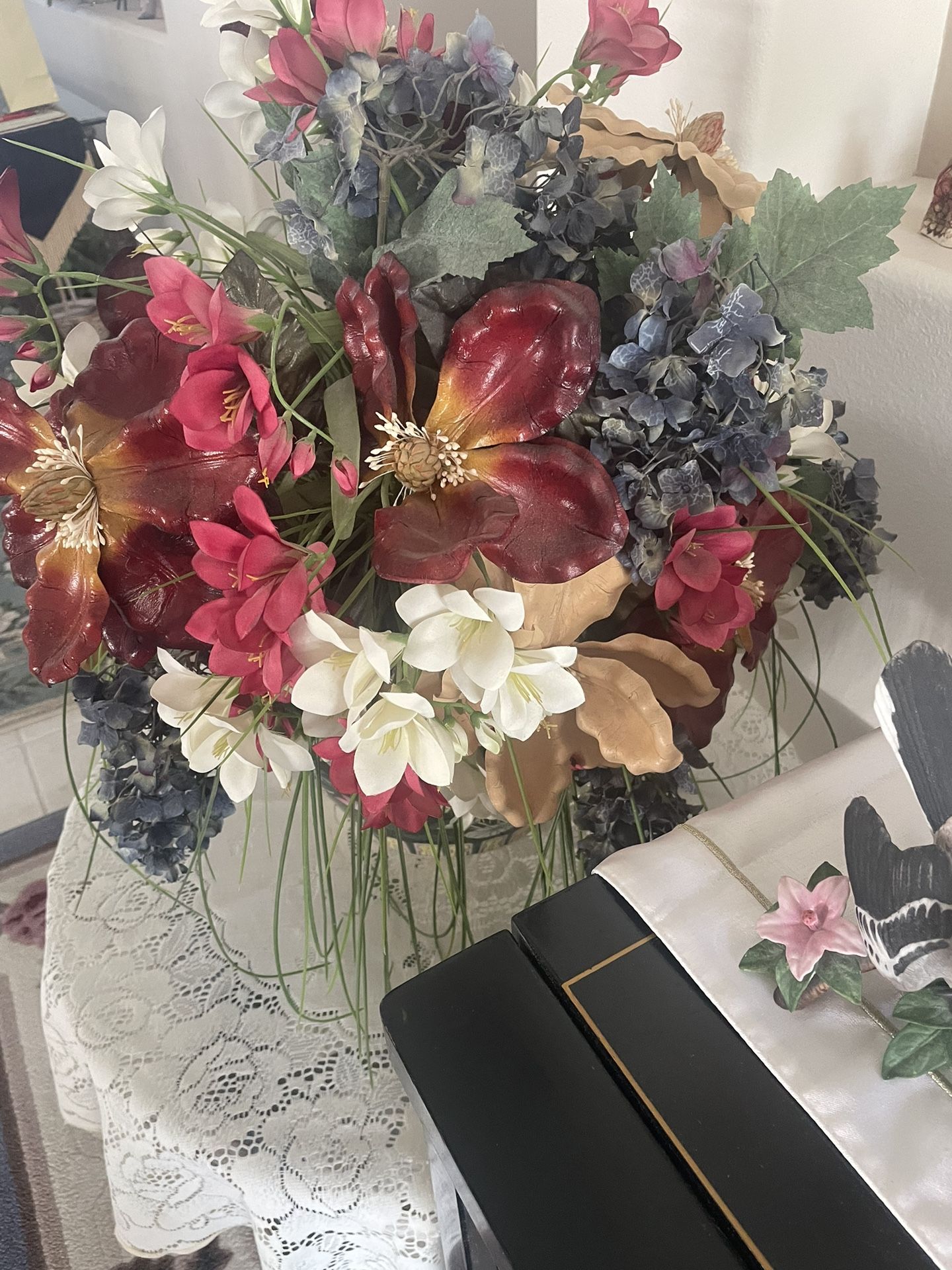 Beautiful Large Container Of Flowers In Large Chinese Container