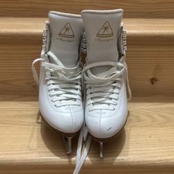 Jackson Mystique Ice Skates/ Youth Size 4