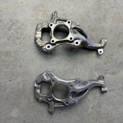 2024 FORD f150 Front Left and Right Spindles 