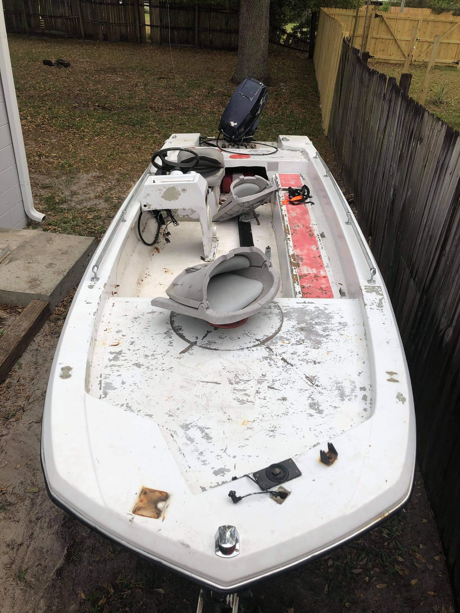 1987 Tri-Hull with a 40HP/1988 Johnson