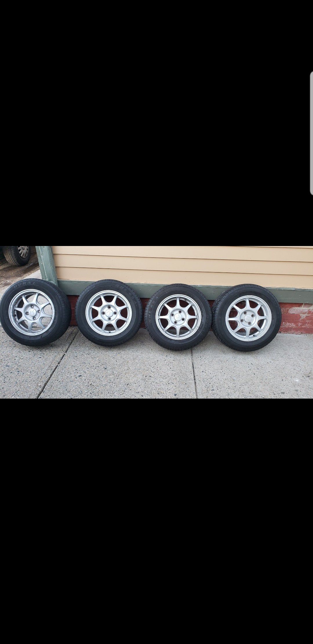 Rims and tires honda