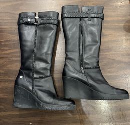 UGG black Leather 7.5