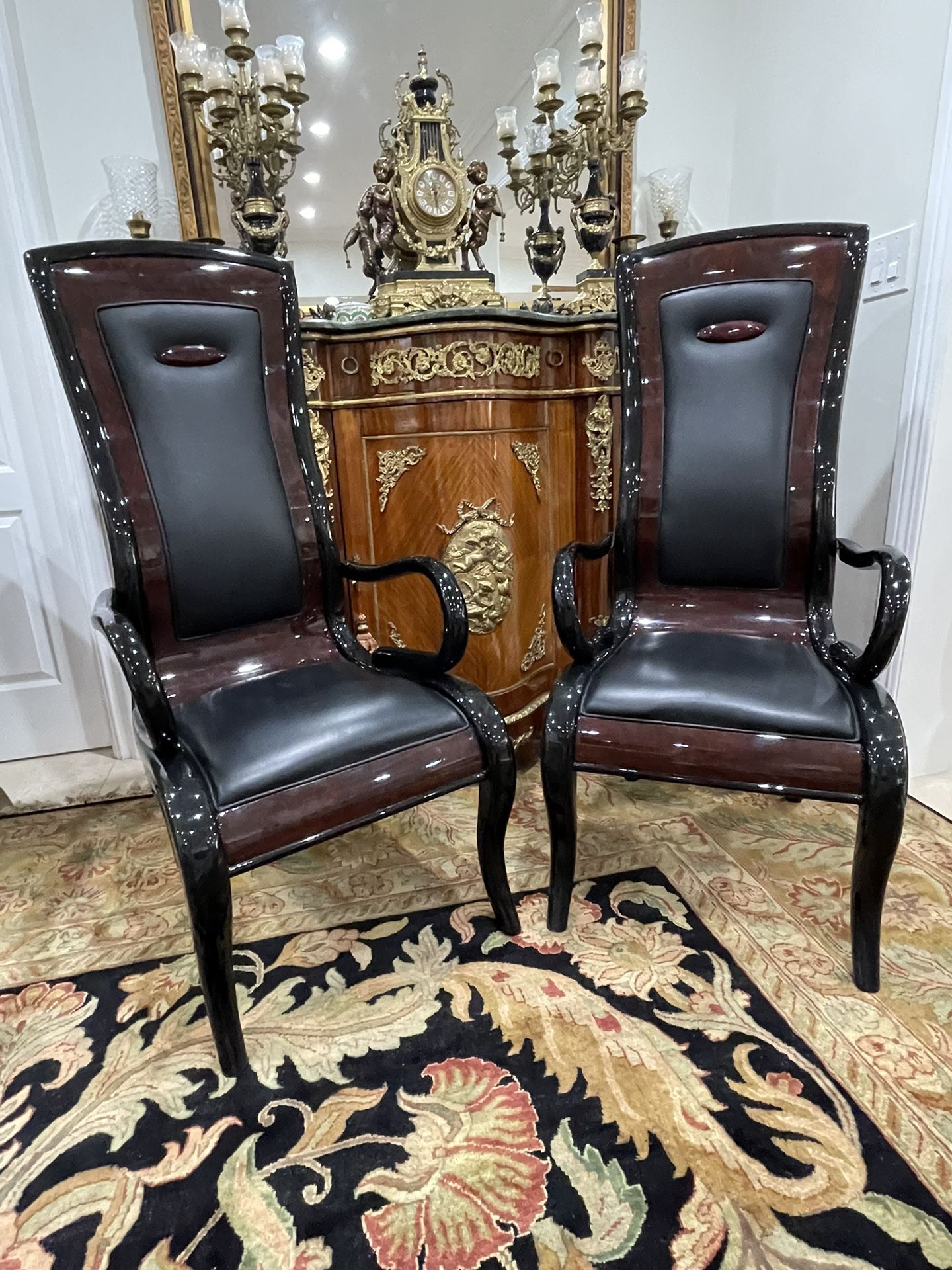 A Pair of Stunning Vintage Leather - Lacquer Solid Wood Chairs $200 Each🌷