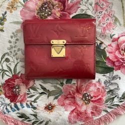 Rare authentic Pink, Louis Vuitton Wallet