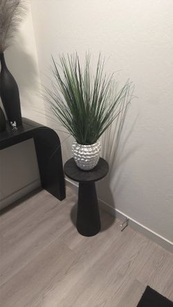 Black small wooden table