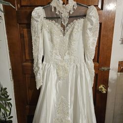Vintage Alfred Angelo Wedding Dress and Veil A