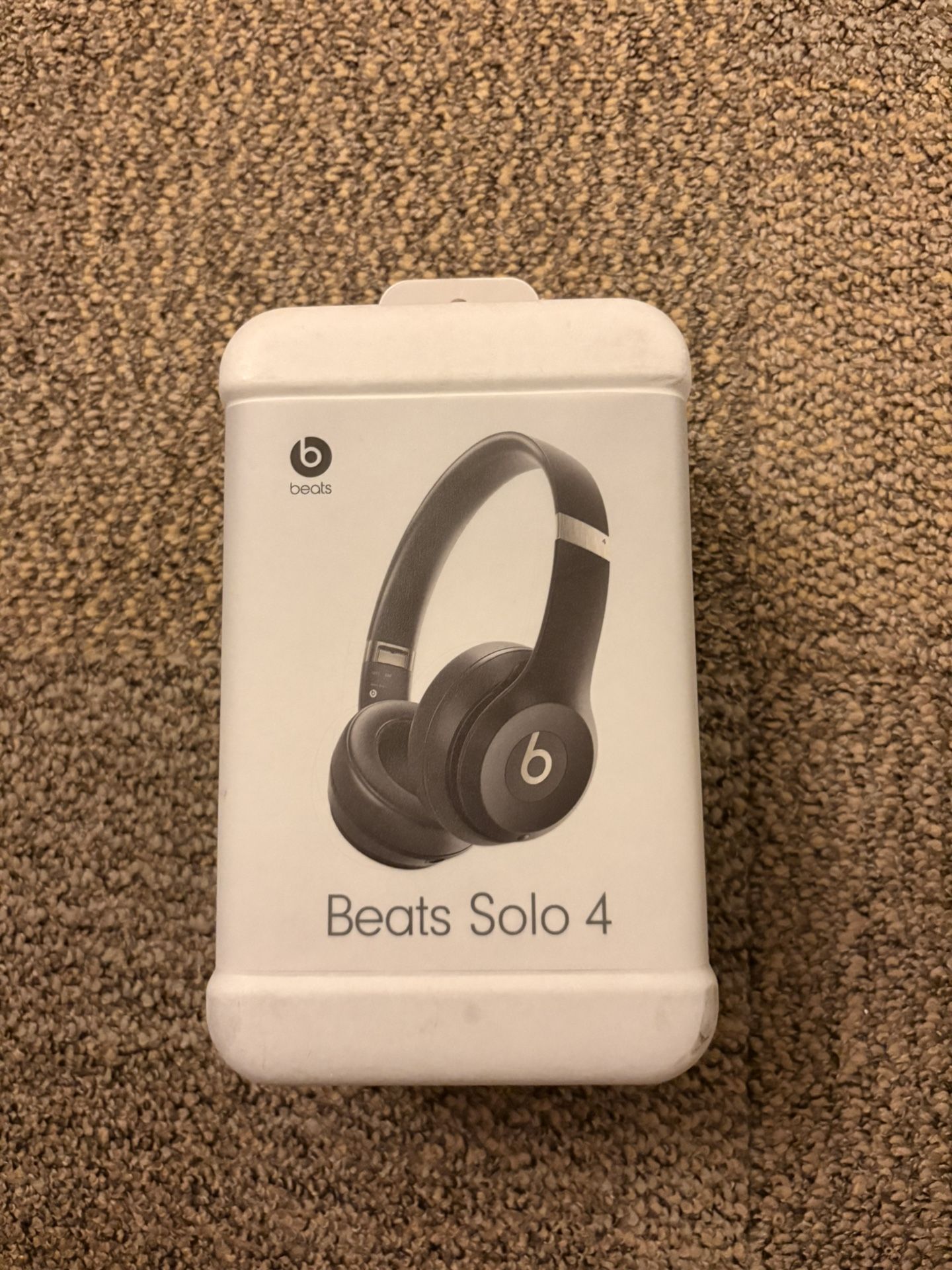 Beats Solo 4