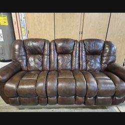 La-Z-boy Reclining Sofa