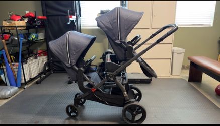 Peg Perego Agio Z4 Double Stroller – Premium Leather Accent – 2 Seats $500 OBO