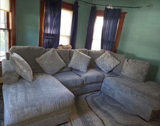 U shaped sectional couch