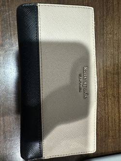 Kate Spade- Wallet 