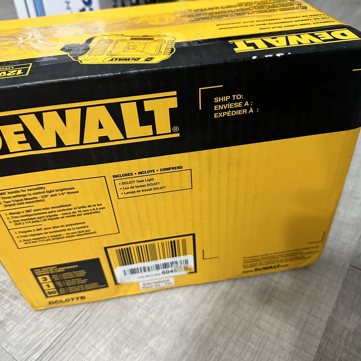DEWALT 12V/20V MAX LED Work Light, Compact with 360 Degree Rotating Handle, 2000  Lumens of Brightness, Cordless, Bare Tool Only for Sale in Houston, TX  OfferUp