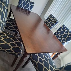 Dining Table And 6 Chairs