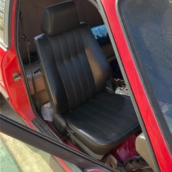E30 Passenger Seat