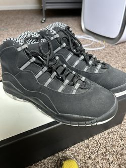Jordan Retro Sneakers