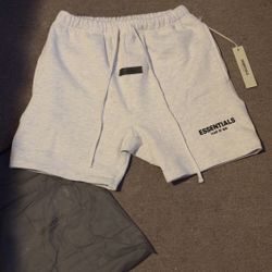 Essential Shorts 