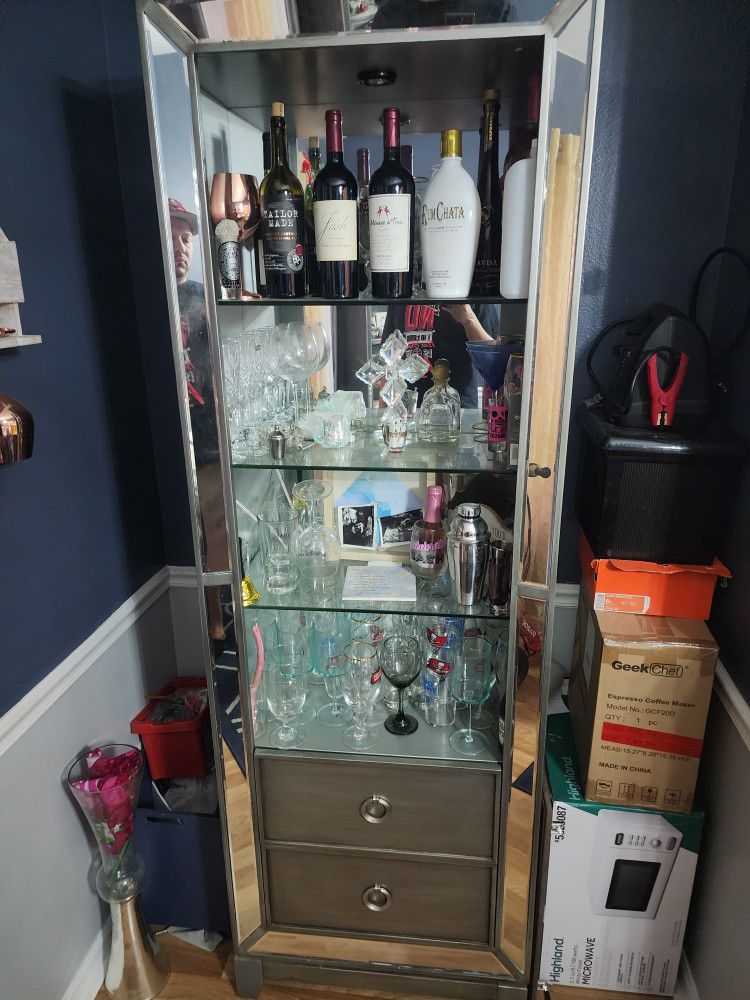 Cabinet With Glass Shelfs Bottom Door