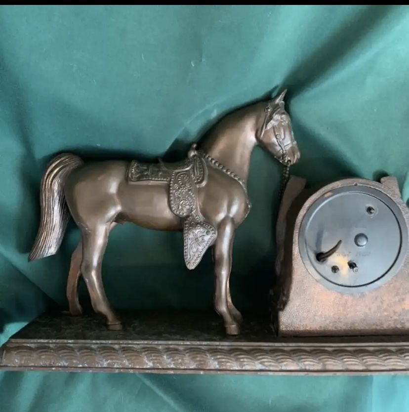 Vintage Antique Lincoln Horse Western Bronze/Copper Clock