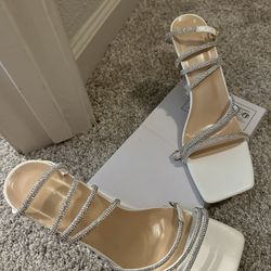 White Women Rhinestoned Heels 👠